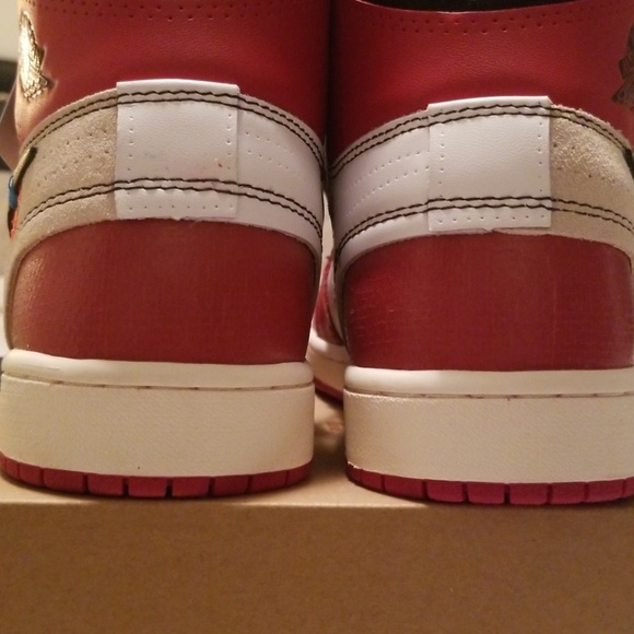 Off White Jordan 1 (Chicago Colorway) - Picture 5 of 8